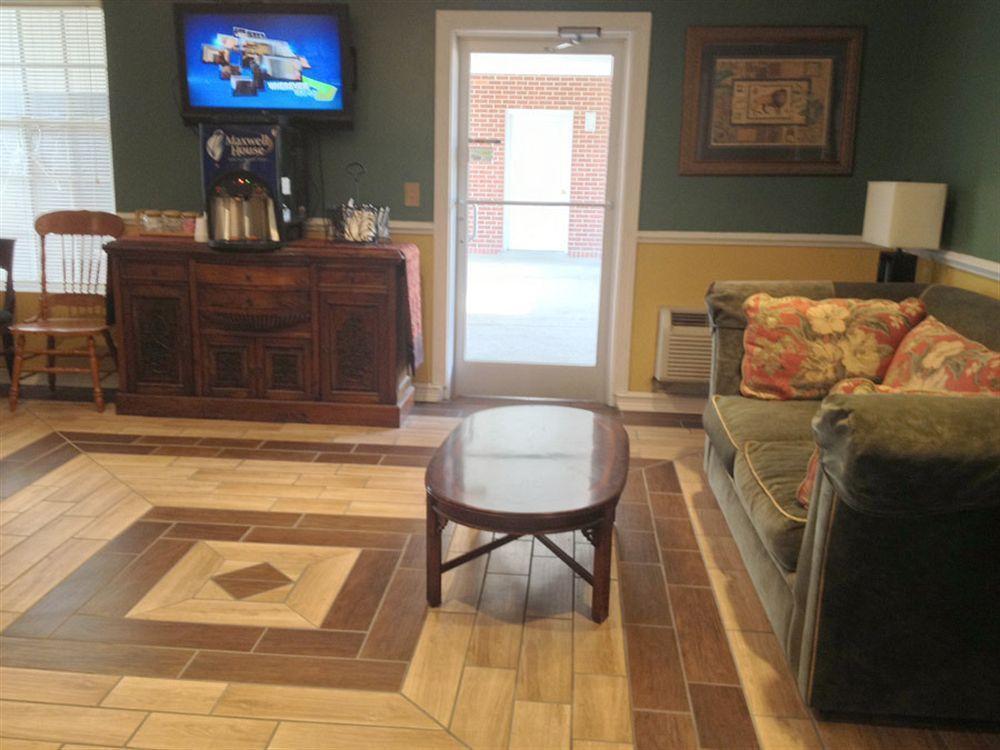 Winton Inn & Suites Barnwell Екстериор снимка