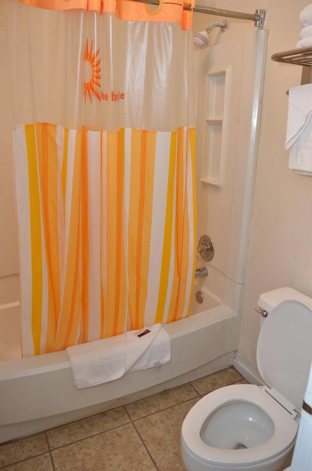 Winton Inn & Suites Barnwell Екстериор снимка