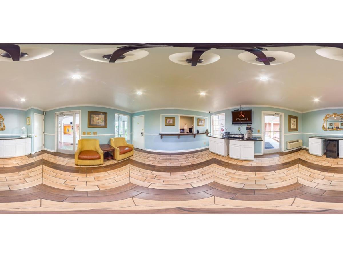 Winton Inn & Suites Barnwell Екстериор снимка